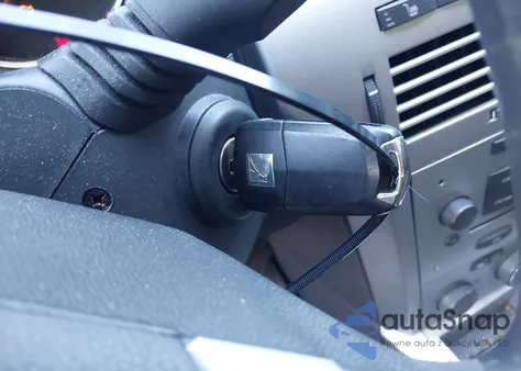 2008 Saturn Astra Xr из США, поврежденный, VIN W08AT671885126594